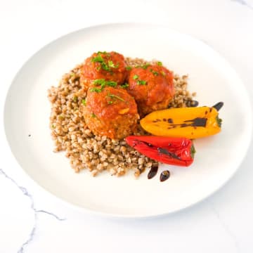 Turkey meatballs with Buckwheat and Balsamic sweet peppers